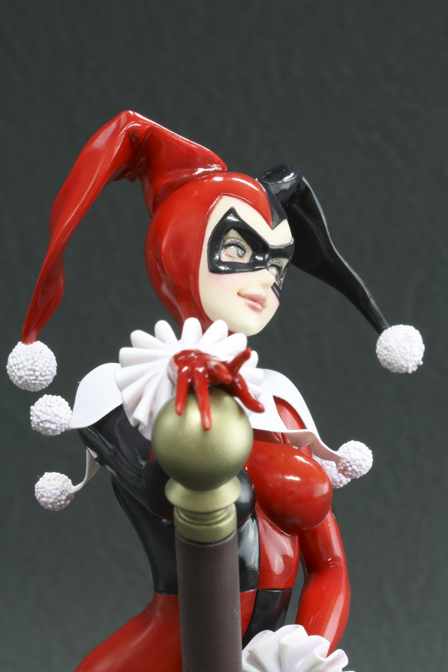 harley quinn valentine's day statue