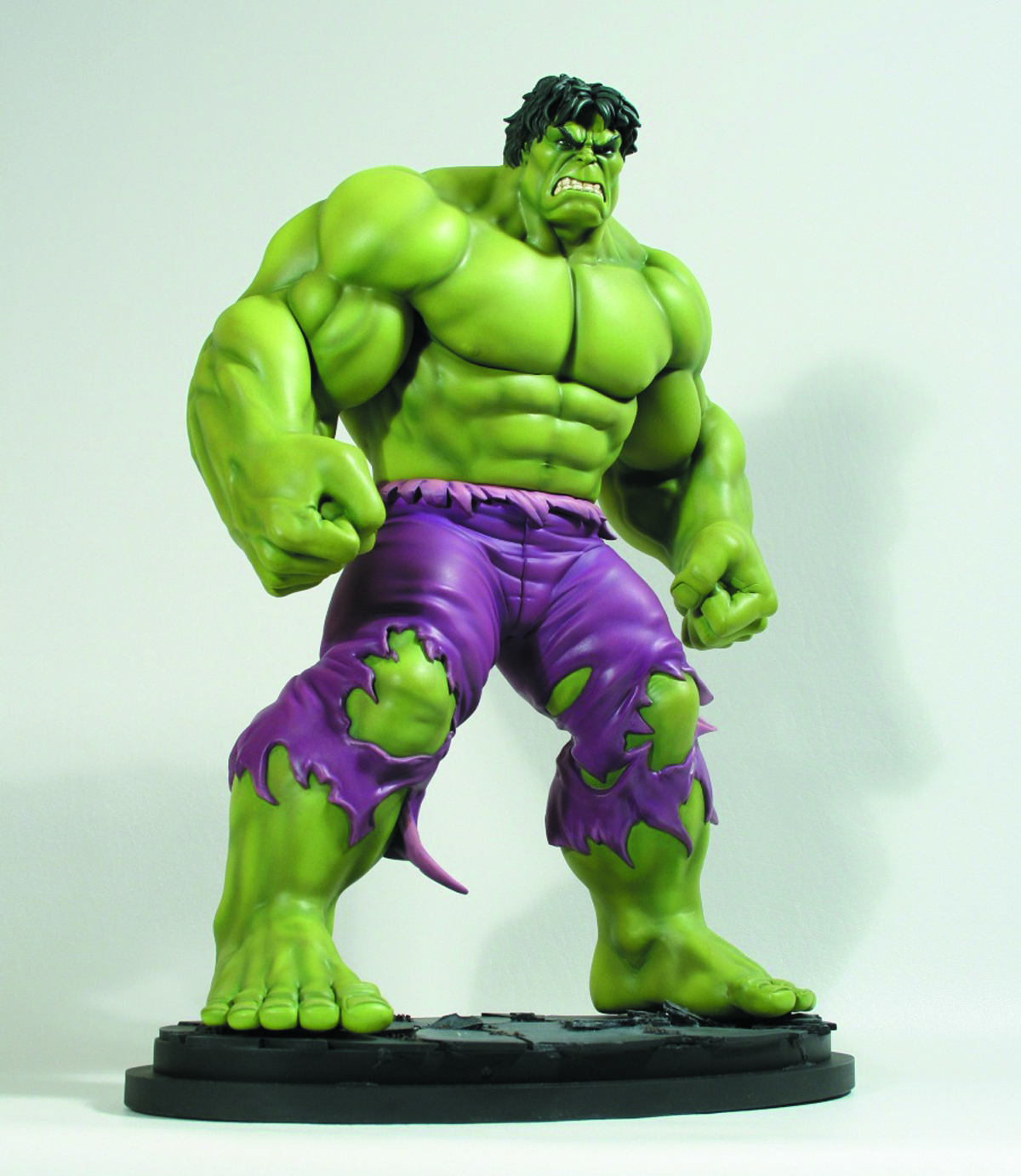 JUL121857 - SAVAGE HULK STATUE - Previews World