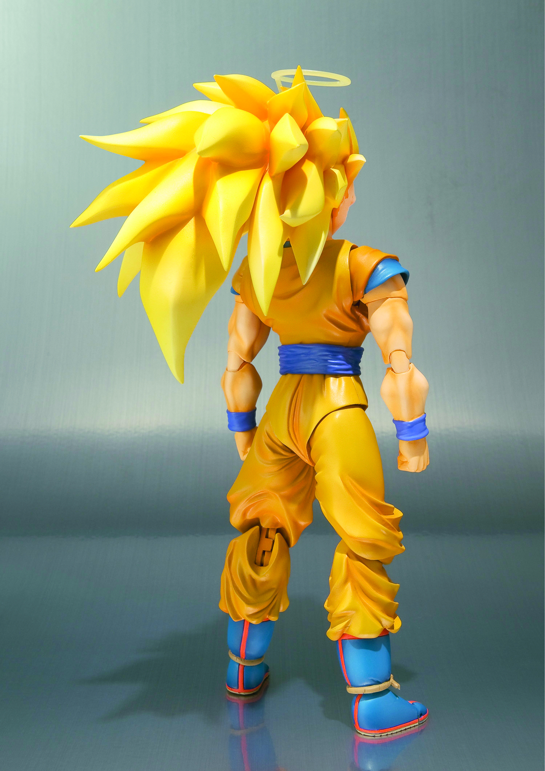 Oct111785 Dbz Super Saiyan 3 Son Goku S H Figuarts Af Previews World