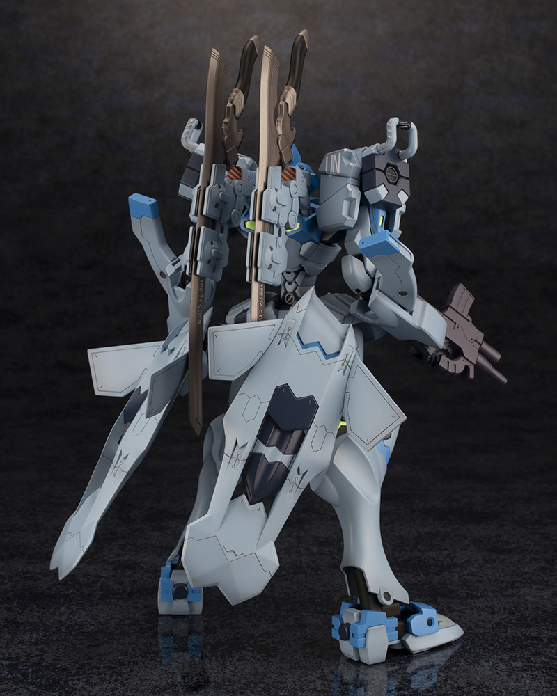 AUG228640 - MUV-LUV ALTERNATIVE FUBUKI PLASTIC MDL KIT - Previews 