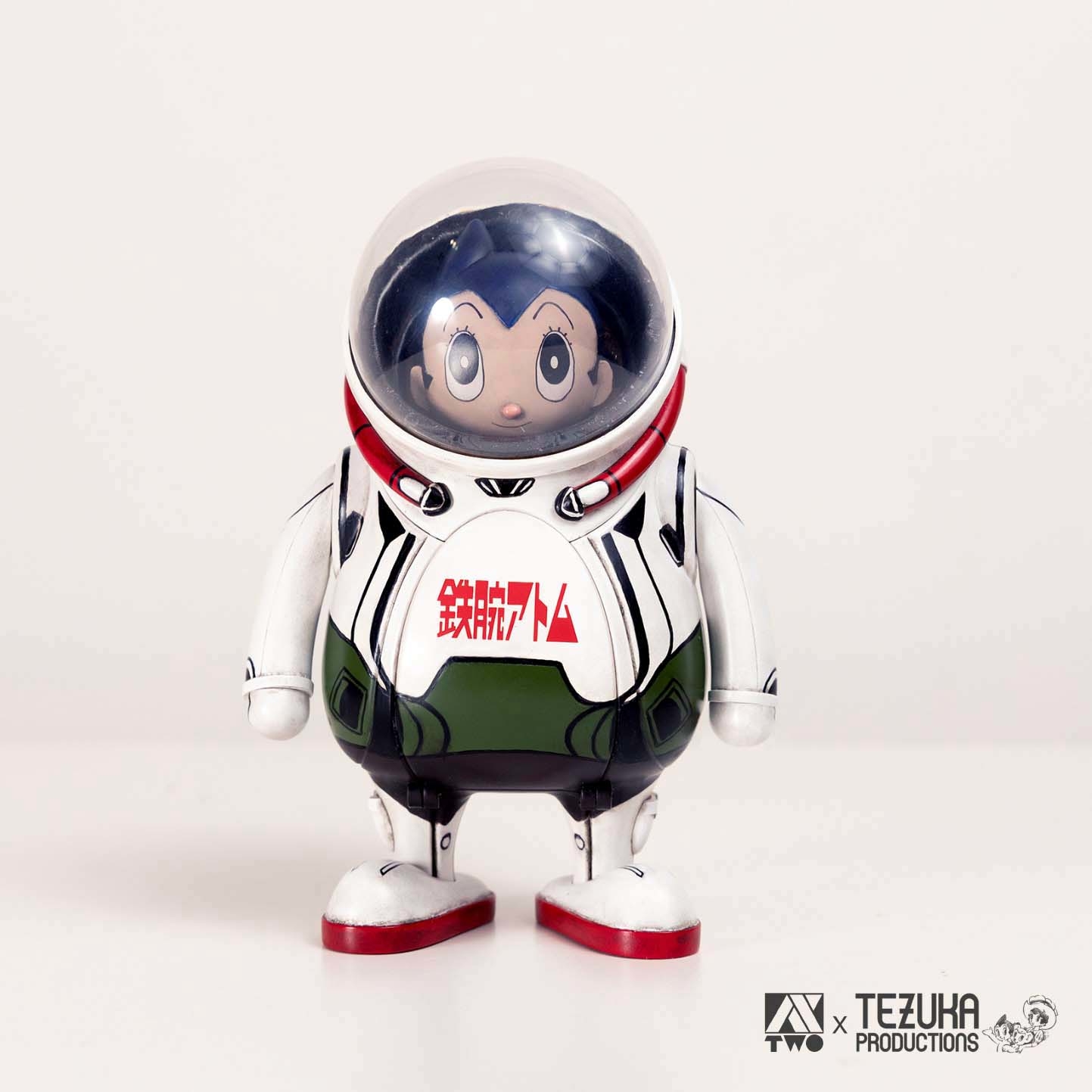 OCT238797 - THE LITTLE ASTRONAUT X ASTROBOY 7IN STANDARD