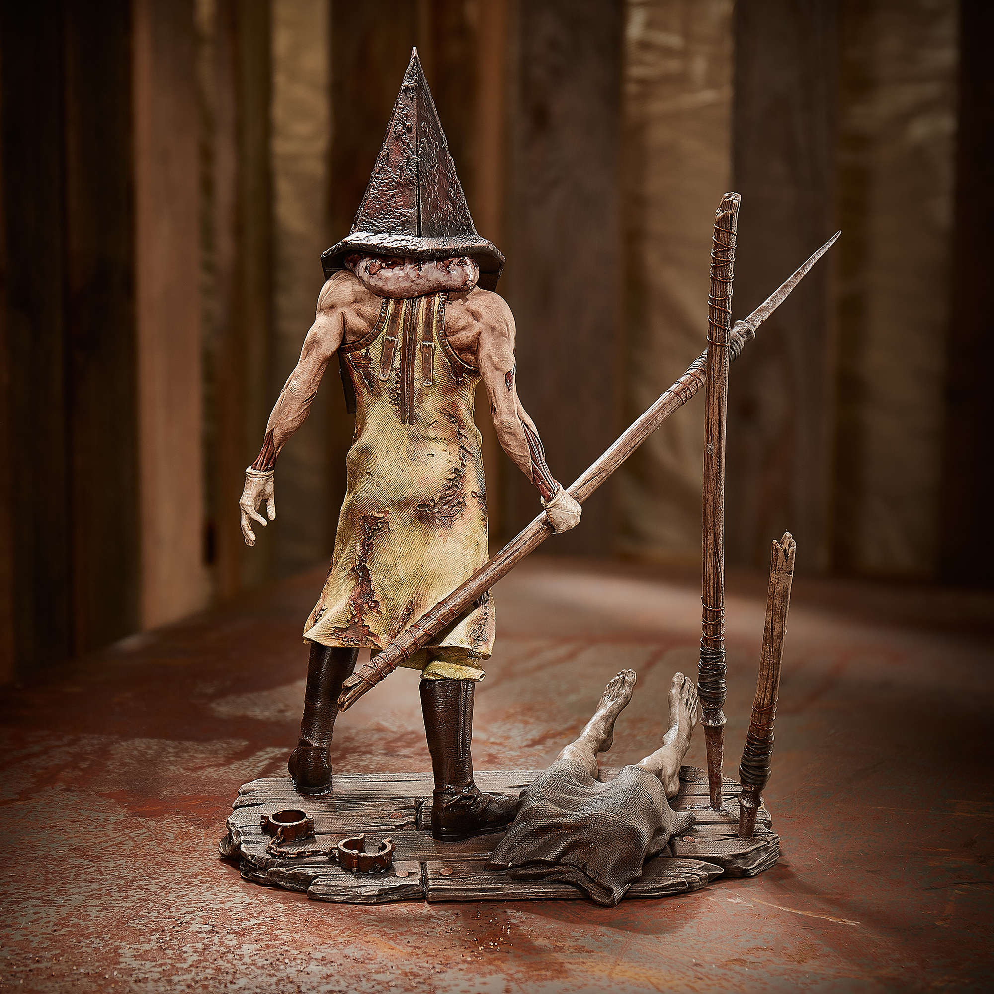 Red Pyramid Thing Statue by Gecco Co