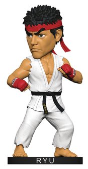 STREET FIGHTER RYU BOBBLE HEAD (APR208490)