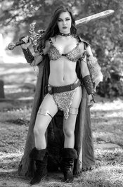 RED SONJA THE SUPERPOWERS #3 COSPLAY B&W VIRGIN PREMIUM FOC