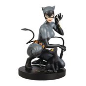DC DESIGNER SERIES CATWOMAN STANLEY ARTGERM LAU STATUE