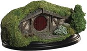 HOBBIT HOLE 40 BAGSHOT ROW RED DOOR STATUE