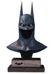 DC GALLERY ARKHAM ASYLUM BATMAN COWL 1/2 SCALE STATUE