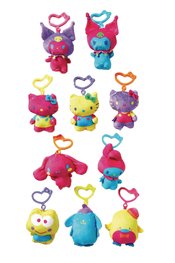 HELLO KITTY AND FRIENDS BLACKLIGHT 3IN PLUSH CLIP 30PC BMB D