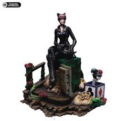 DC CAT WOMAN DLX 1/10 SCALE STATUE