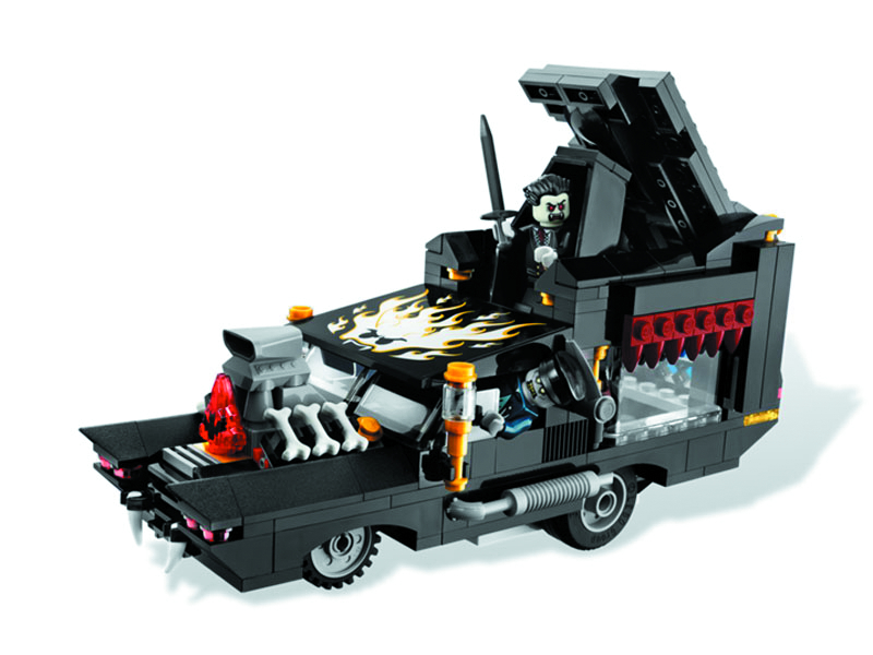 FEB128095 - LEGO MONSTER FIGHTERS VAMPYRE HEARSE SET - Previews World