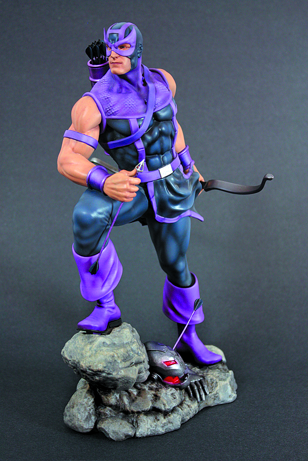  Diamond Select Toys Marvel Classic Hawkeye Action