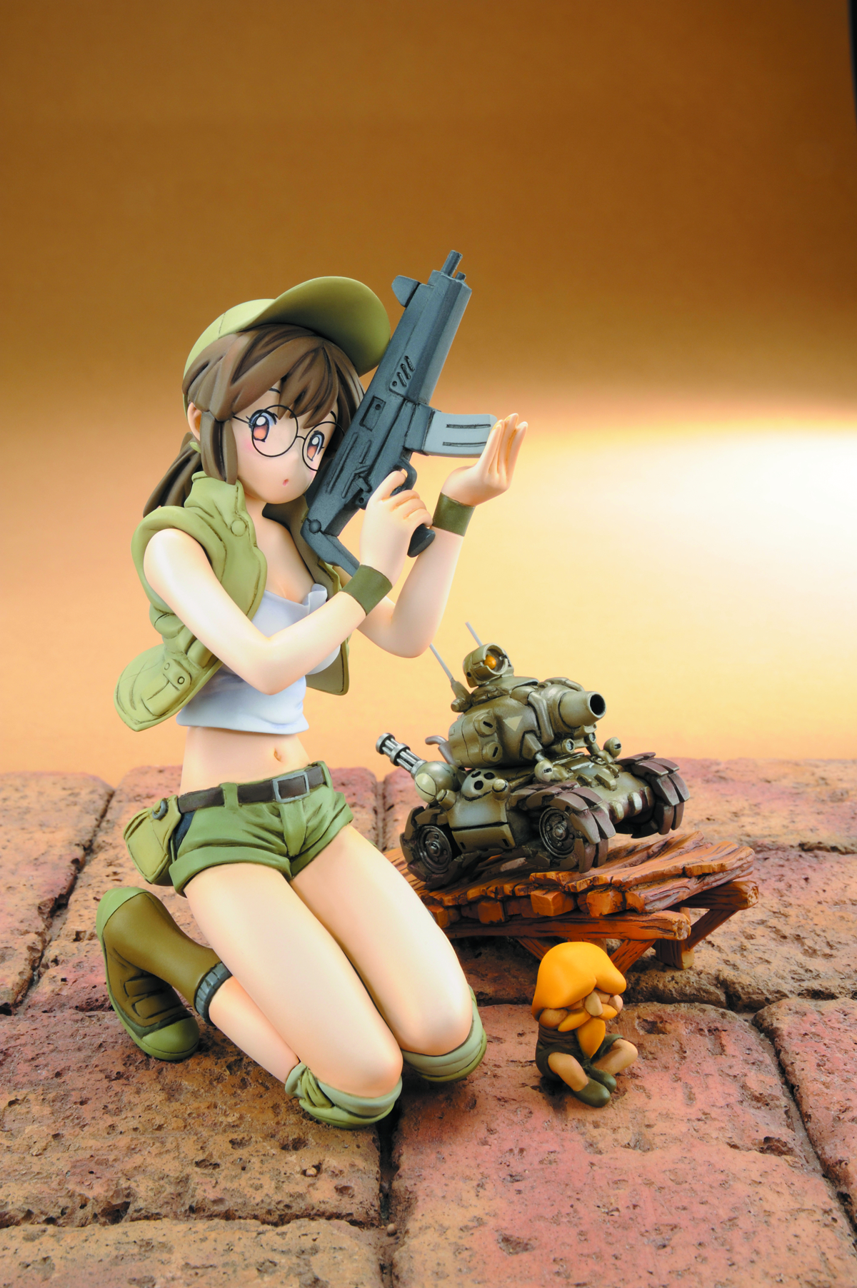 Metal slug clearance statue