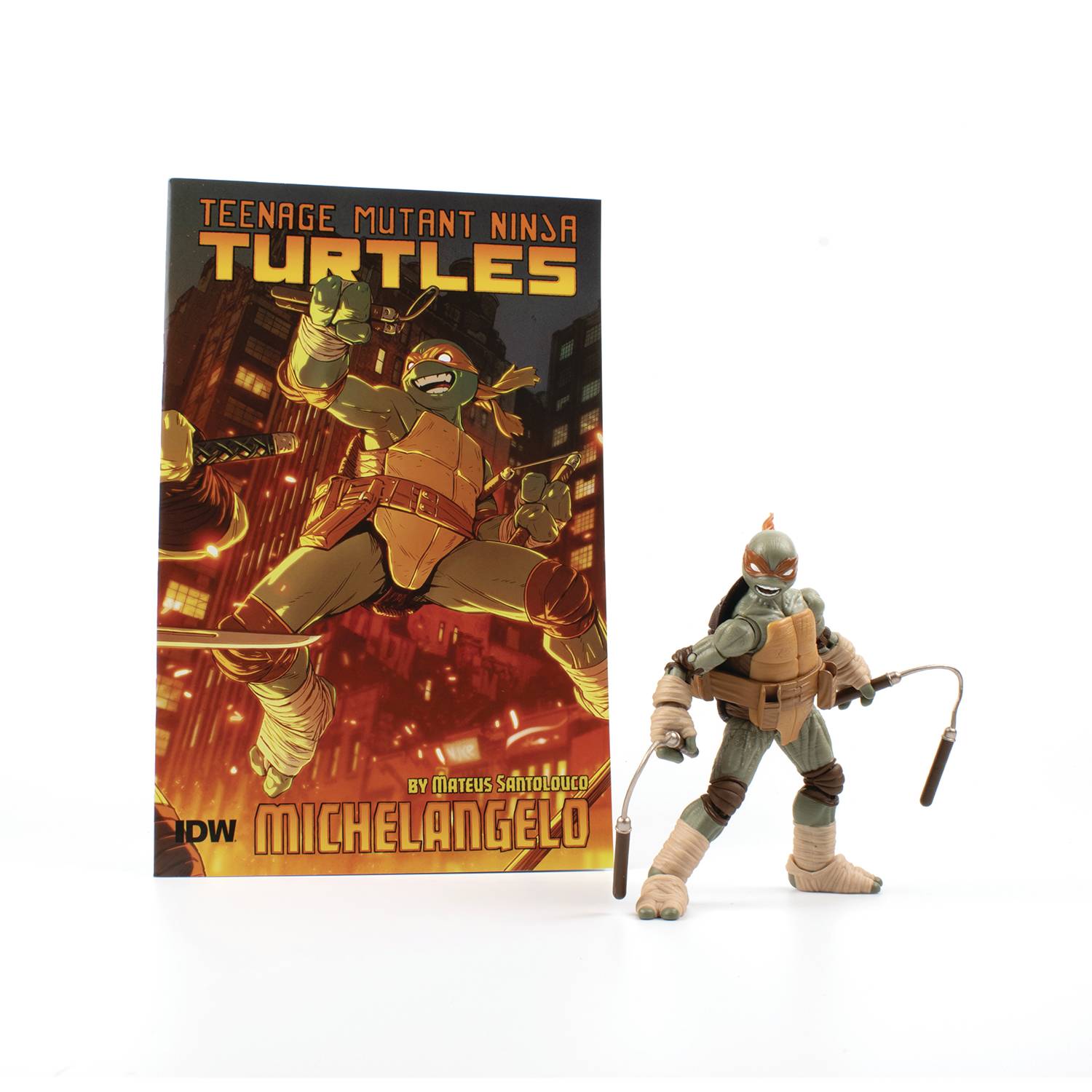 TMNT MICHELANGELO V2 IDW COMIC BOOK & BST AXN 5IN AF  (