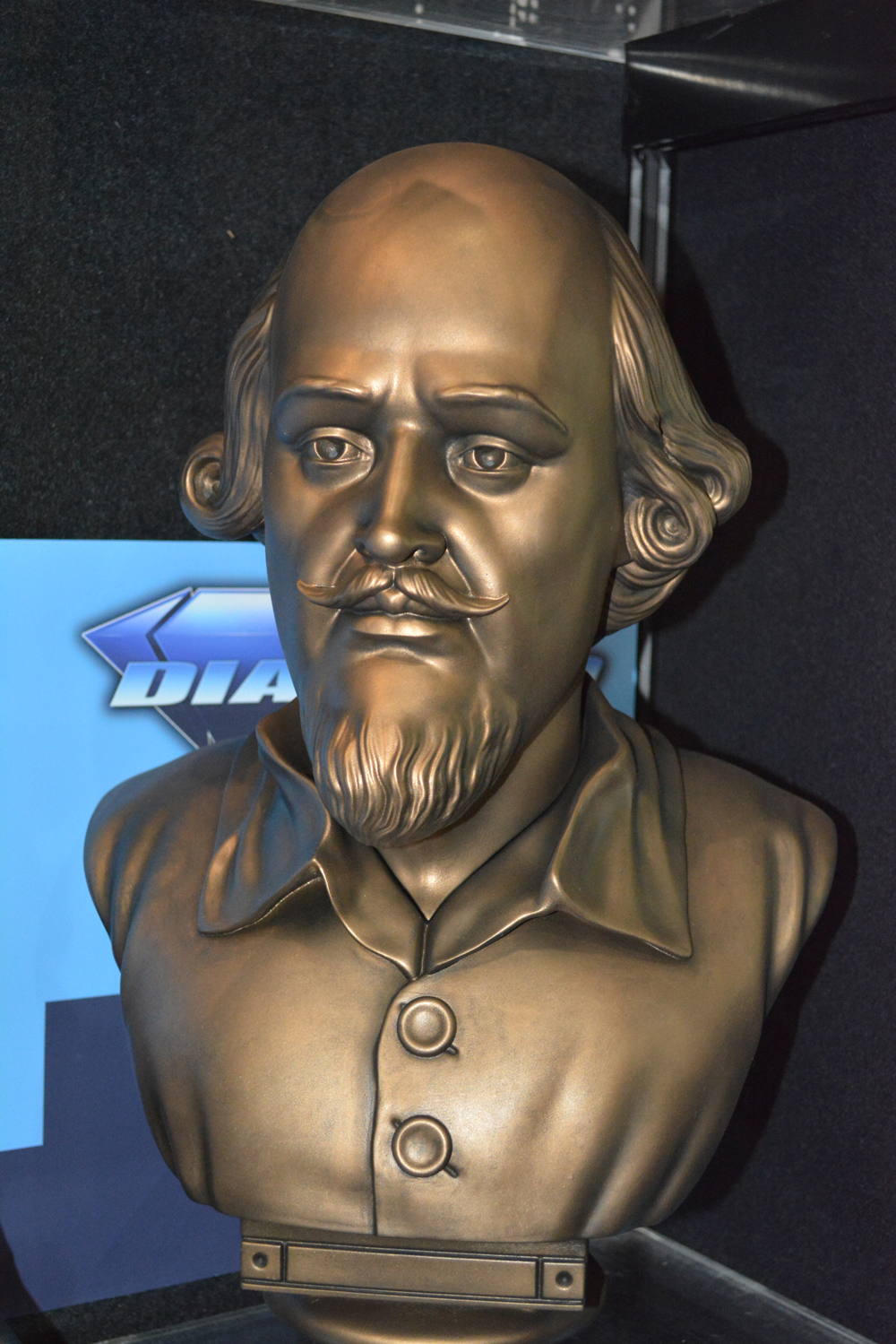 shakespeare bust coin bank