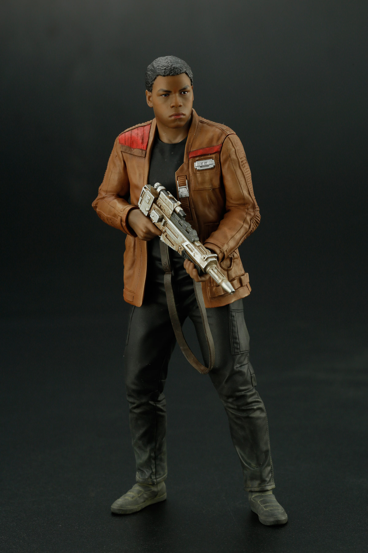 Rey and Finn Ready To Fight As New Star Wars ARTFX+ Statues