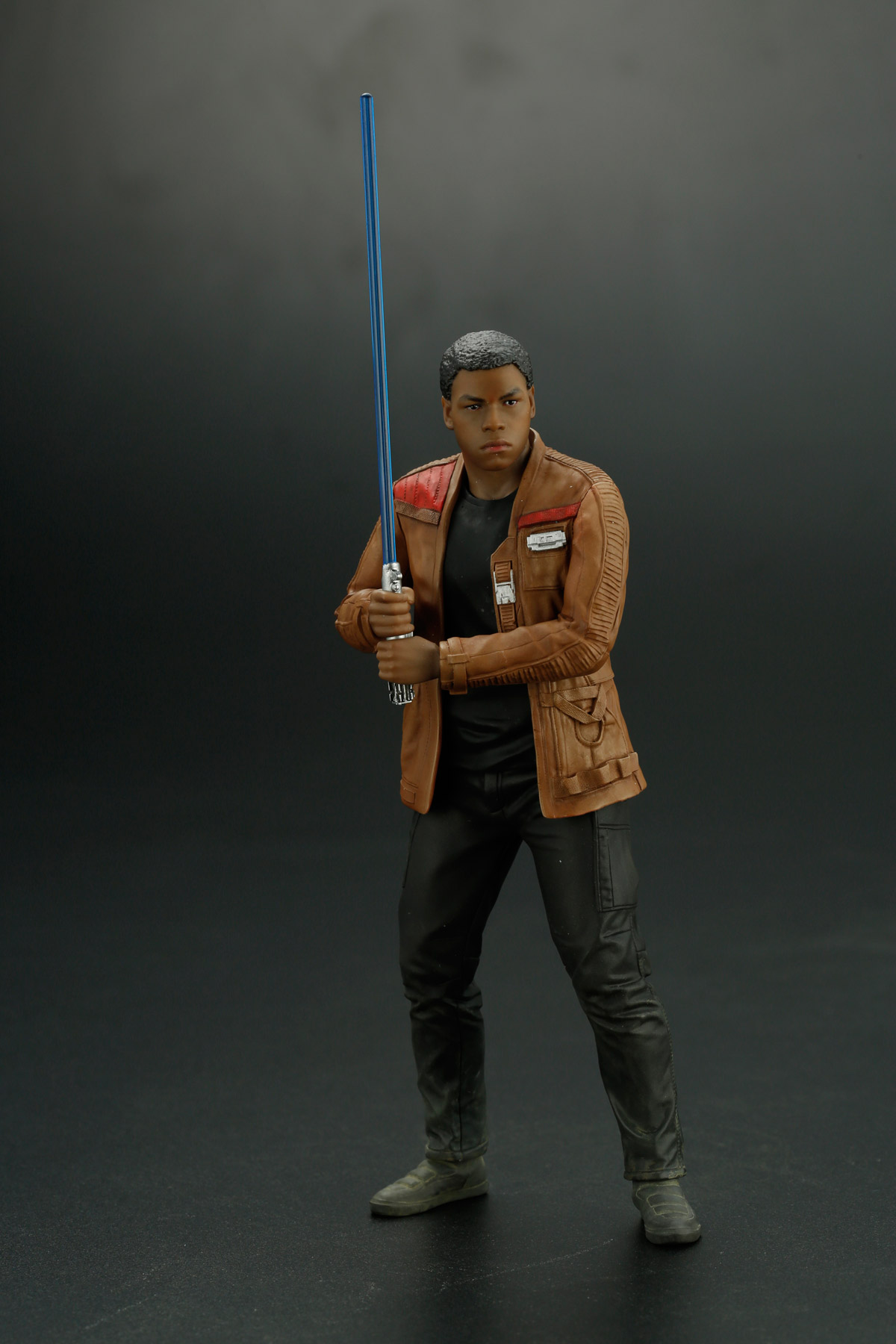 Rey and Finn Ready To Fight As New Star Wars ARTFX+ Statues