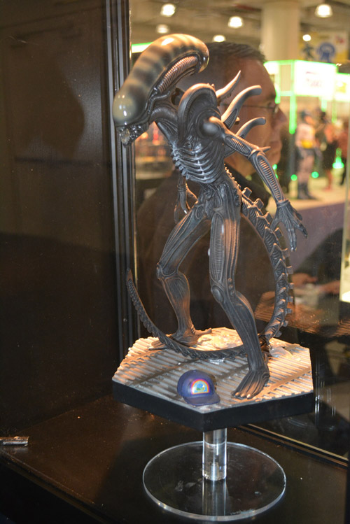 Toy Fair: MEGA Alien Xenomorph Statue From Eaglemoss - Previews World