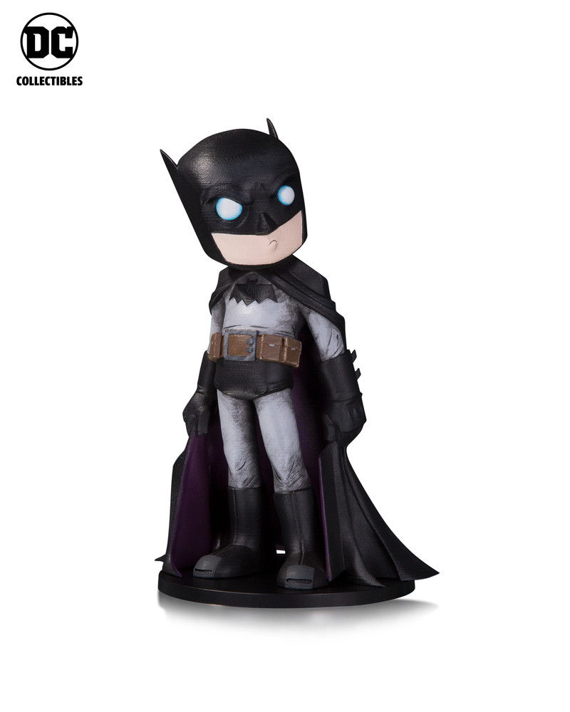 DC Collectibles' Batman Black & White Statues Will Bust A Move As Posable  Action Figures - Previews World