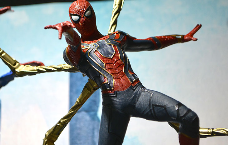 diamond select iron spider